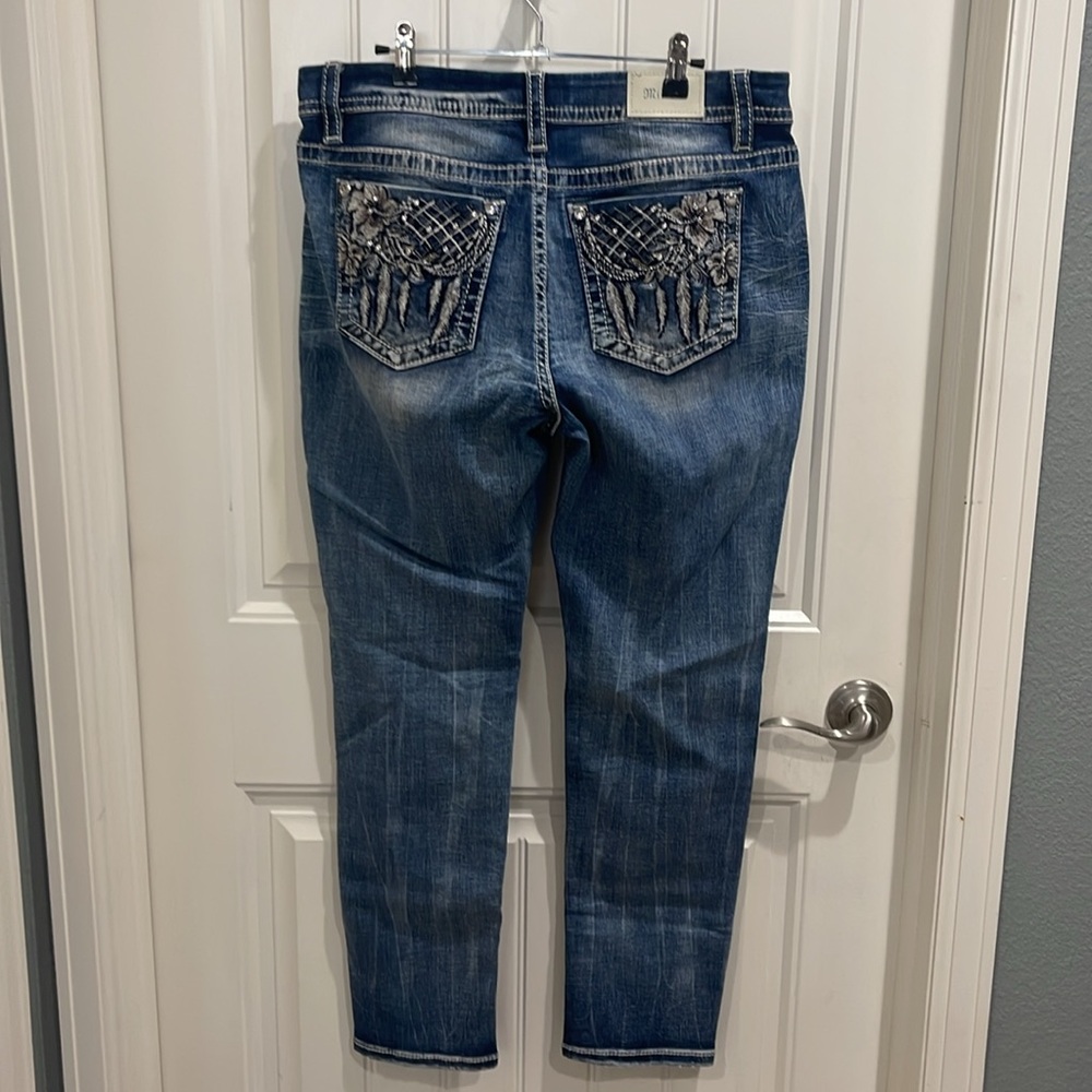Miss Me Curvy Skinny Jeans - Picture 3 of 4